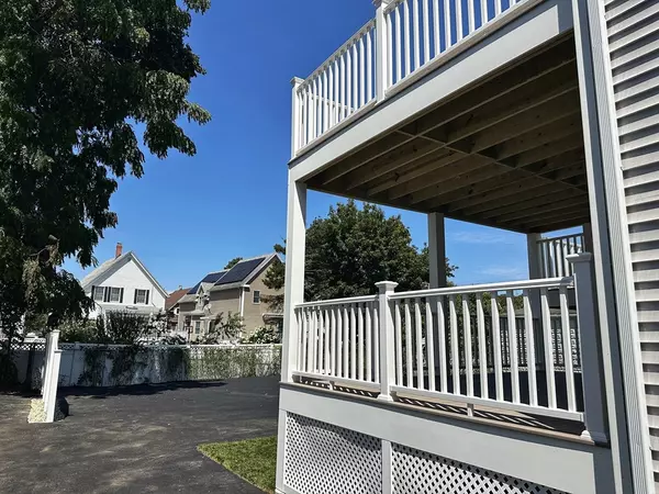 Medford, MA 02155,10 Lewis St
