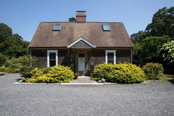 Westport, MA 02790,1734 Drift Rd