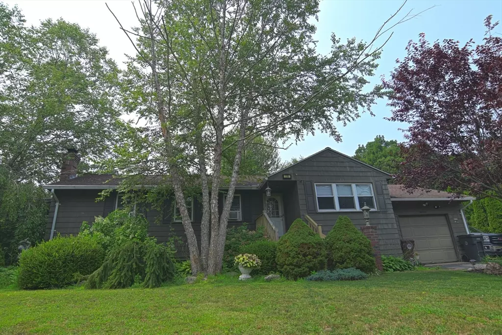 Westfield, MA 01085,19 Locust Street