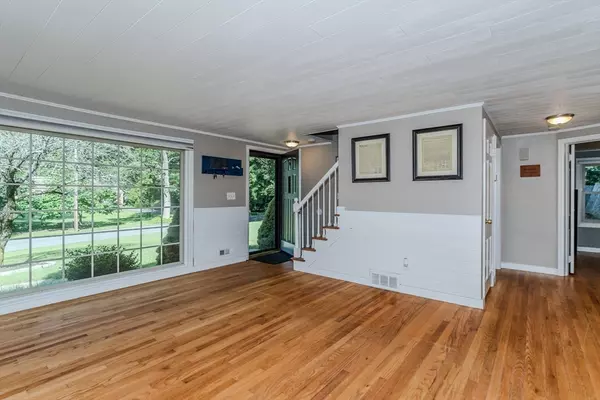 Wilbraham, MA 01095,20 Bartlett Ave