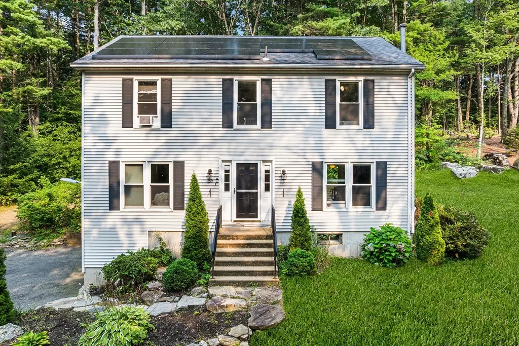 Sutton, MA 01590,66 Buttonwood Ave