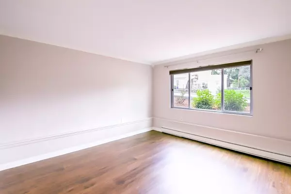 Woburn, MA 01801,74 Beach St #1-2