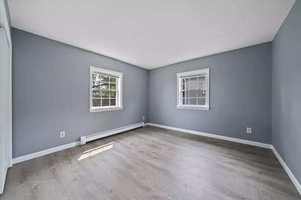 Plymouth, MA 02360,52 Beach St #1-yearround