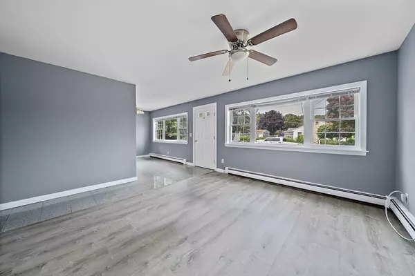Plymouth, MA 02360,52 Beach St #1-yearround
