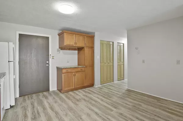 Worcester, MA 01610,101 Whipple Street #101-16