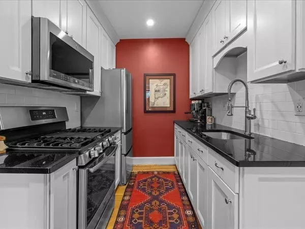 Boston, MA 02116,228 Commonwealth Ave #9