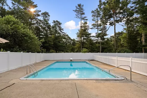 Wareham, MA 02571,10 Dowd Ave