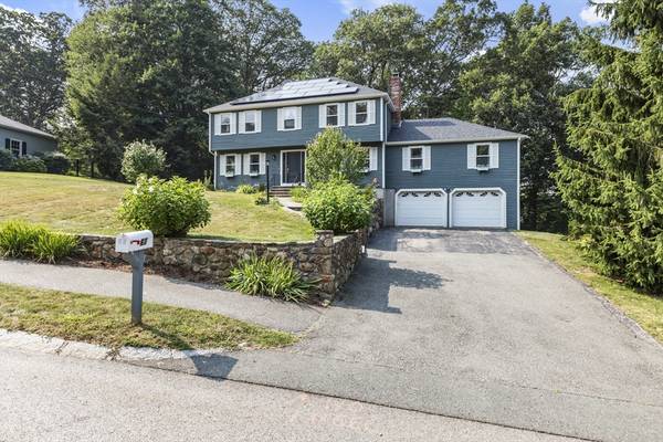 61 Sunset Dr, Milford, MA 01757