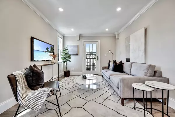 Quincy, MA 02169,20 Whitney #101