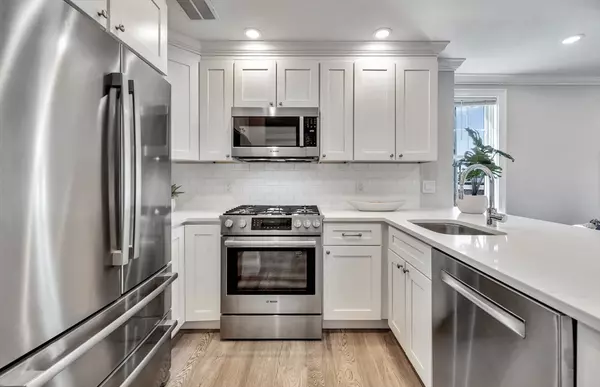 Quincy, MA 02169,20 Whitney #101