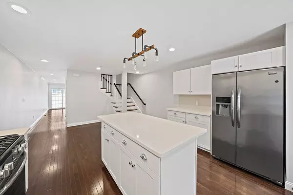 Canton, MA 02021,479 Sherman St #5