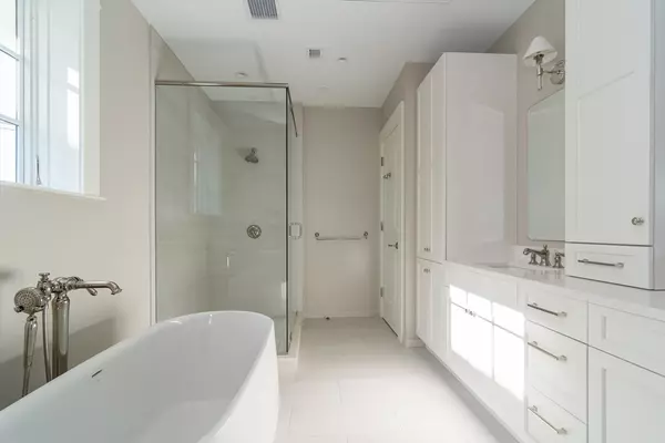 Cohasset, MA 02025,124 Elm Street #201