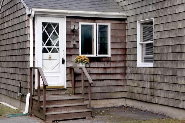 North Reading, MA 01864,37 Eames St