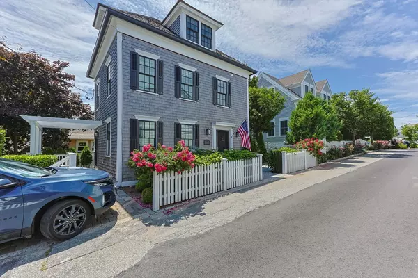 Provincetown, MA 02657,6 Pleasant Street