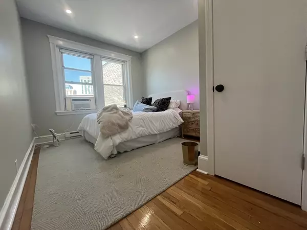 Boston, MA 02215,73 Park Drive #25