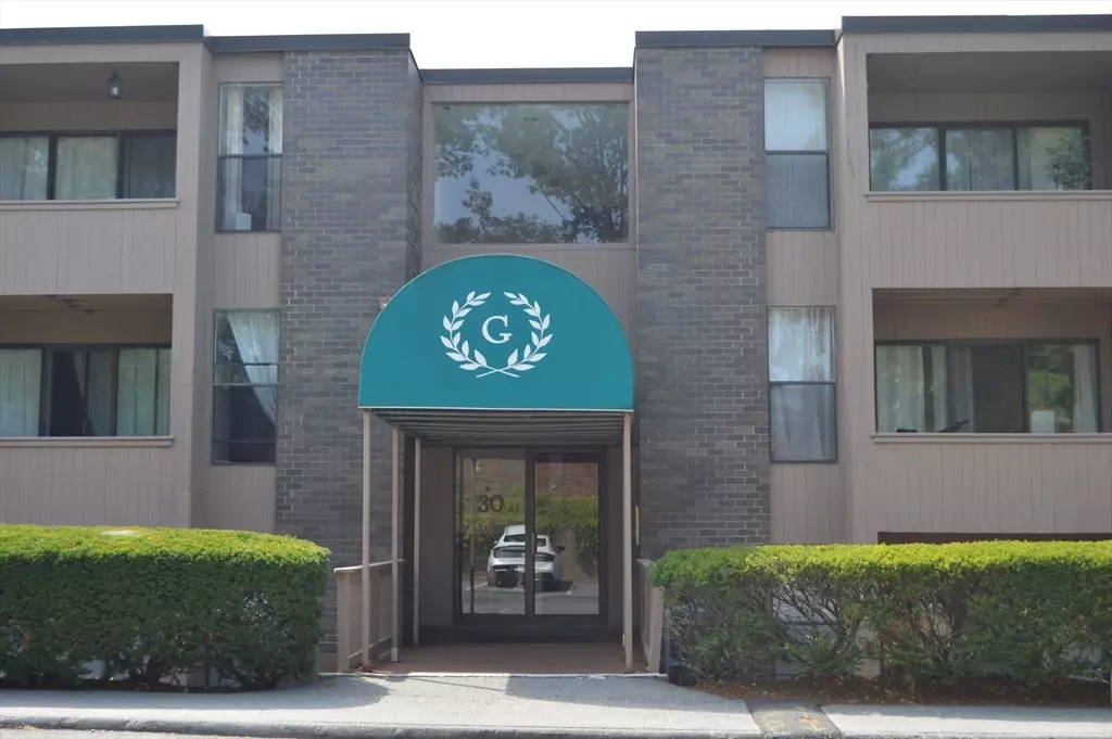 Shrewsbury, MA 01545,30 Shrewsbury Green Dr #C