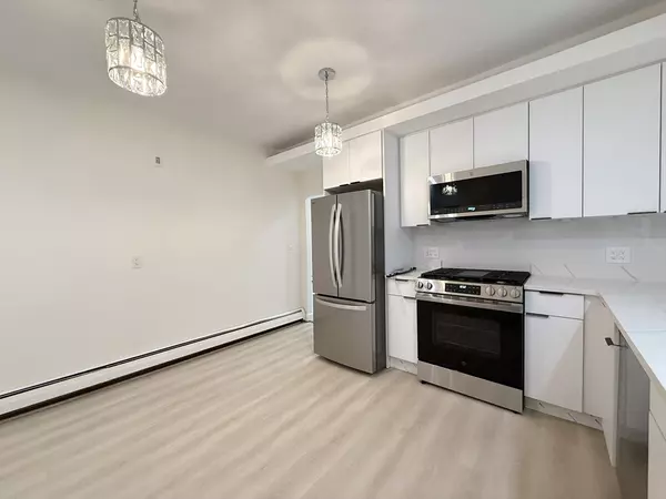 Cambridge, MA 02141,144 Spring St #1FT
