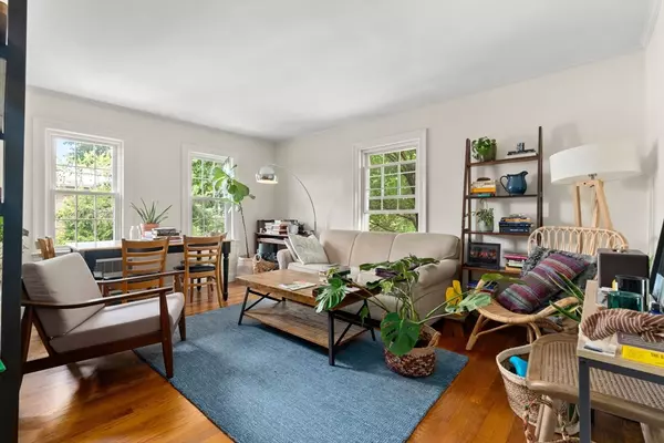 Cambridge, MA 02138,1 Garden Court #2