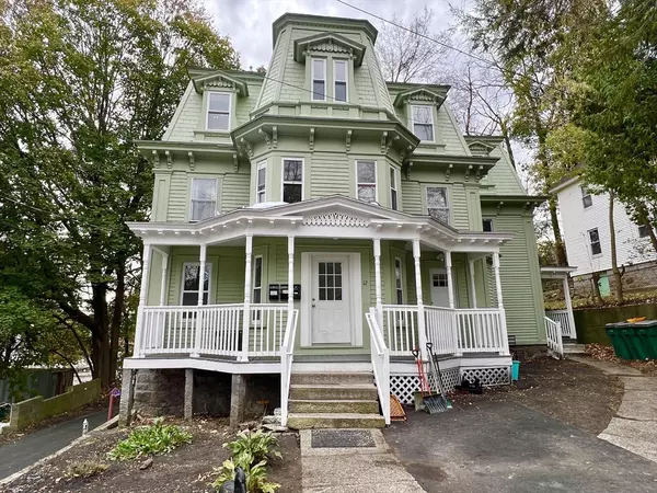 12 Saari Pkwy #1, Fitchburg, MA 01420