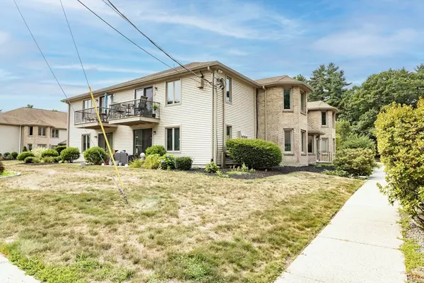 Easton, MA 02375,108 Norton Avenue #24