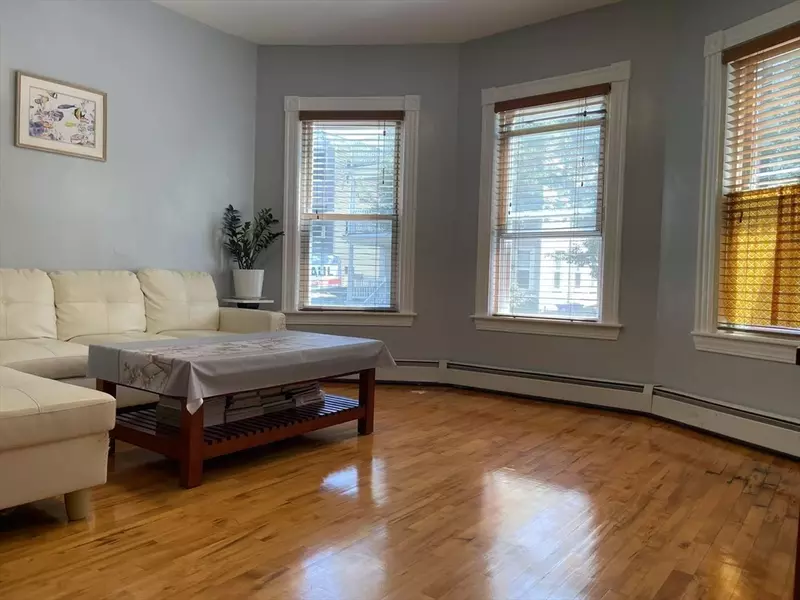 72 Romsey St #3, Boston, MA 02125