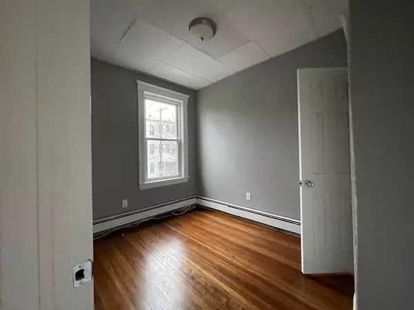 Revere, MA 02151,122 Thornton #3