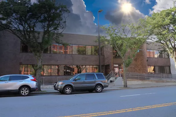 Lawrence, MA 01840,499 Essex Street #Right Side