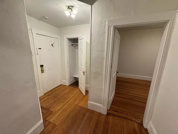 Brookline, MA 02446,31 Westbourne Ter #2