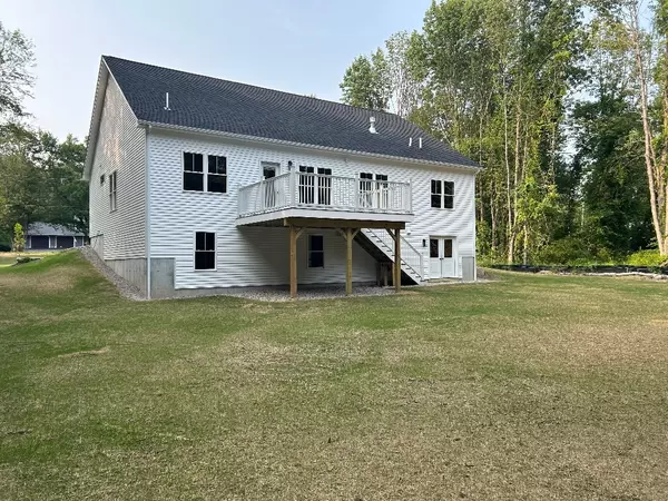 Sutton, MA 01590,190 Whitins Rd