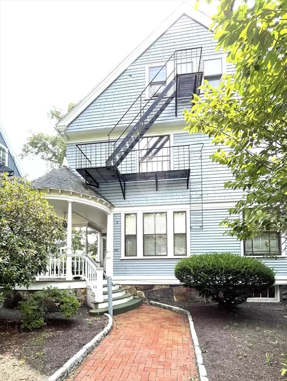 265 Bowen St #2, Providence, RI 02906