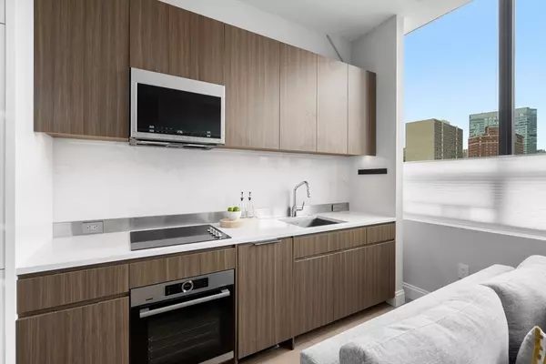 Boston, MA 02118,100 Shawmut Ave #205