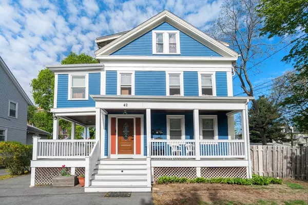42 Dudley St #2R, Medford, MA 02155