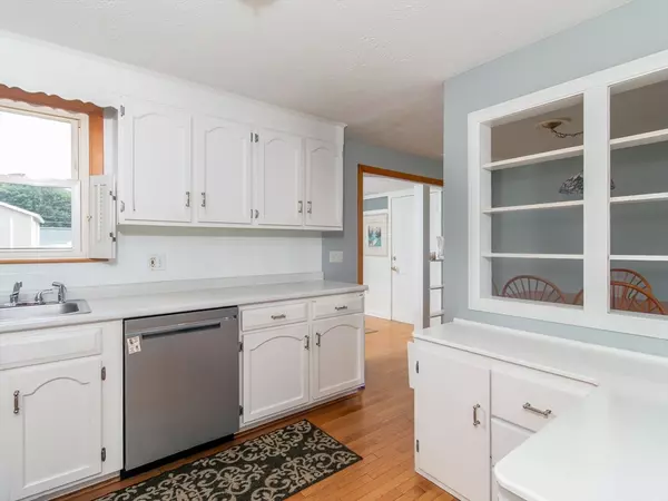 Nashua, NH 03060,18 Euclid Avenue