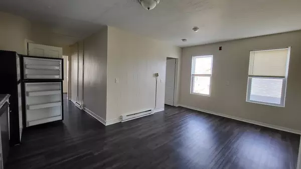 Leominster, MA 01453,145 4th Street #3