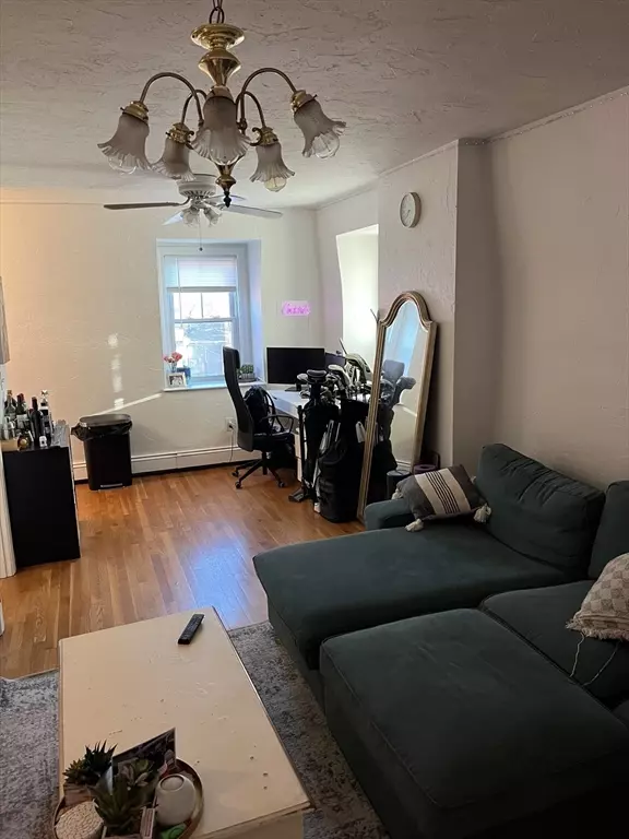 675 E 7th #3, Boston, MA 02127
