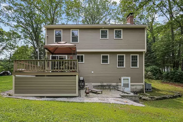 Sutton, MA 01590,32 Sibley Road