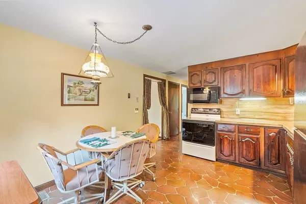 Winchendon, MA 01475,241 Mill Glen Road