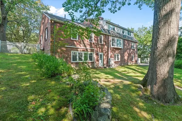 Lowell, MA 01852,162 Starr Ave