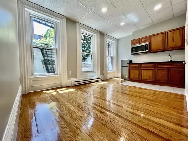 70 Pinckney #2, Boston, MA 02114