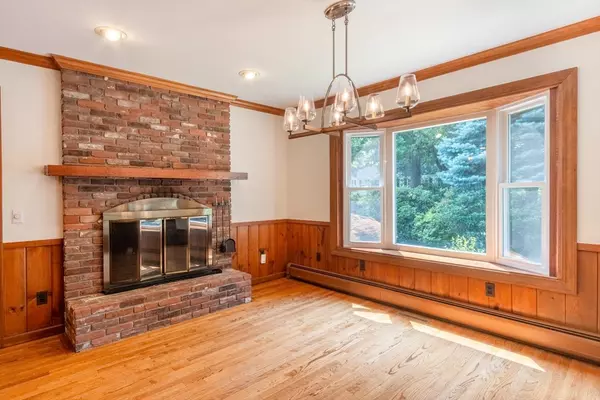 Longmeadow, MA 01106,56 Lawrence Drive