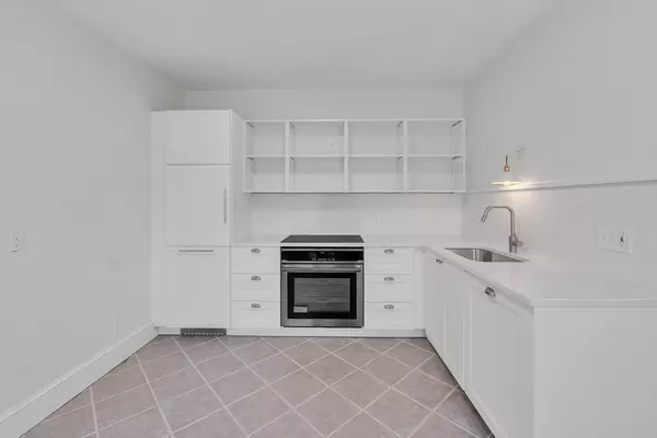 Boston, MA 02135,31 Justin Road #P-2