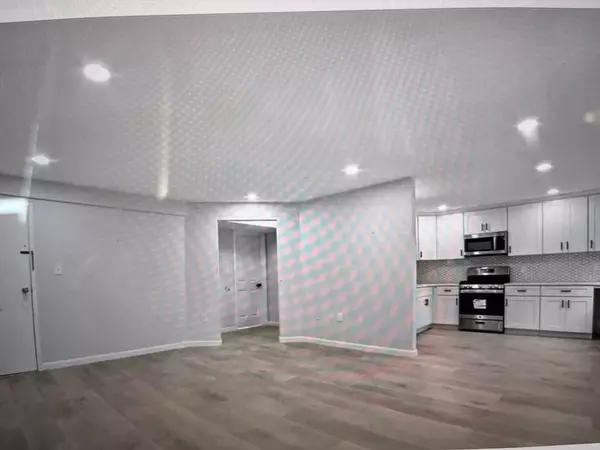 North Andover, MA 01845,7 Fernview Ave #7