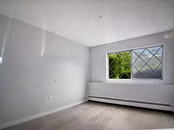 North Andover, MA 01845,7 Fernview Ave #7
