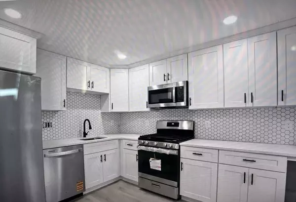 North Andover, MA 01845,7 Fernview Ave #7