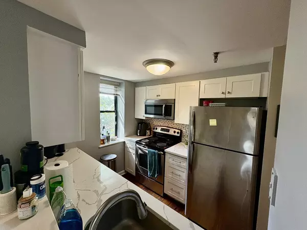 Boston, MA 02135,1933 Commonwealth Ave #401
