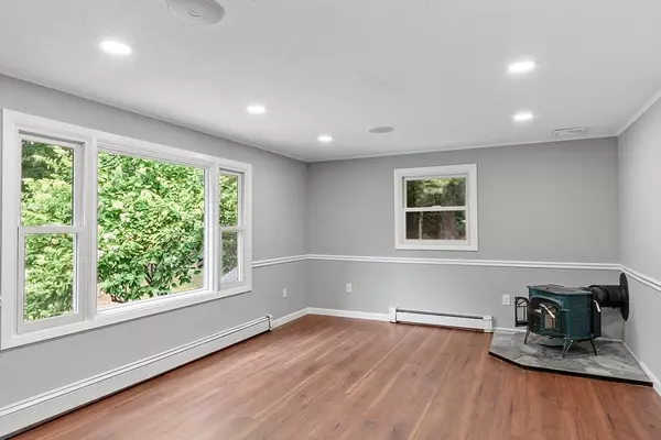 Framingham, MA 01701,1021 Pleasant St