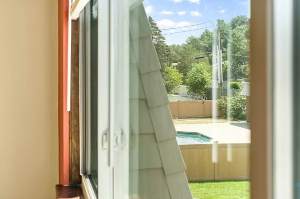 Burlington, MA 01803,1 Hallmark Gardens #8