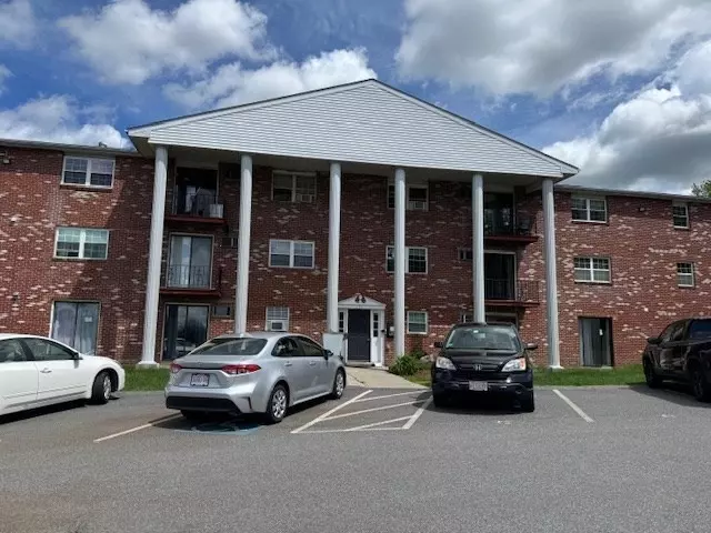 Grafton, MA 01519,151 Providence Rd #24