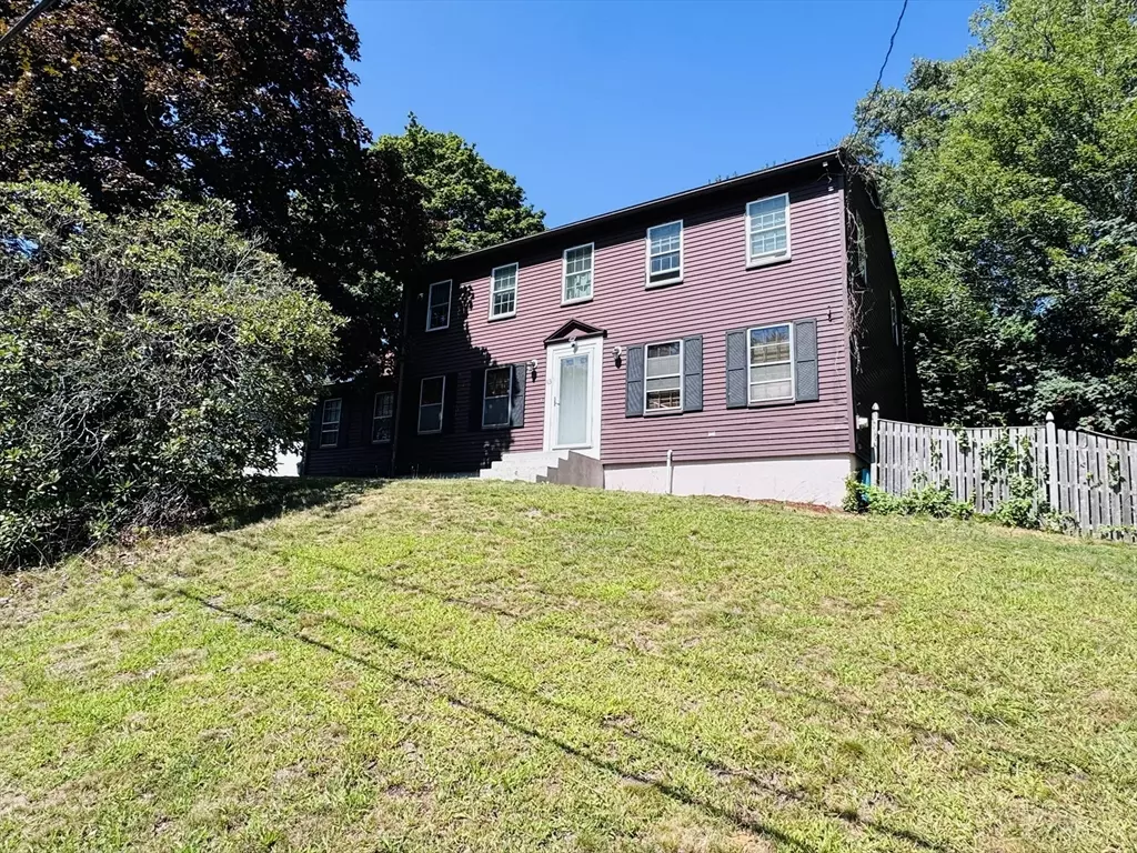 Milford, MA 01757,13 Hemlock Ln