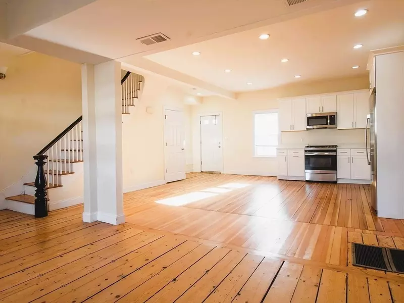 14 Humboldt Place #1, Boston, MA 02127